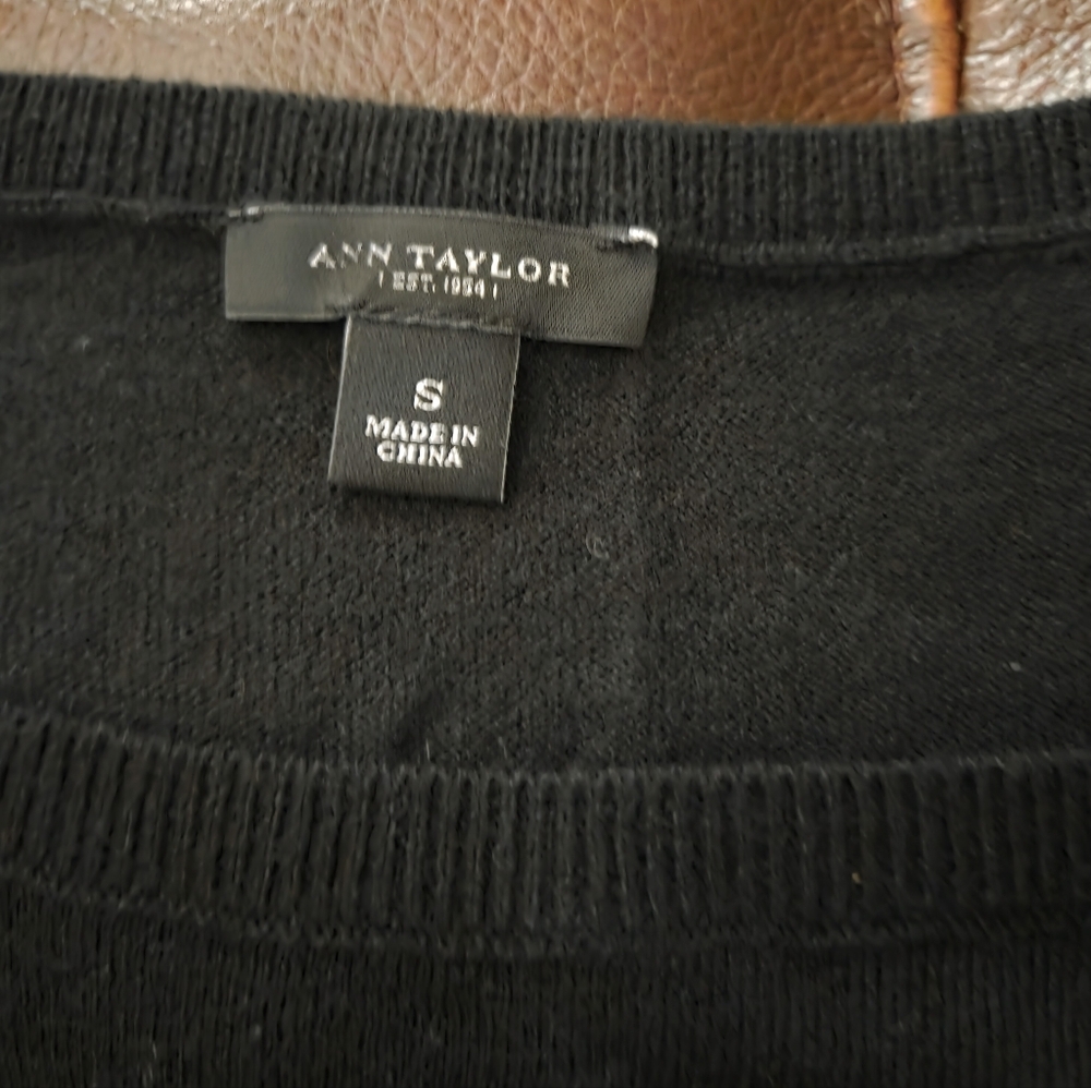 Ann Taylor Black 3/4 Sleeve Pullover Sweater Size Small - Picture 3 of 8